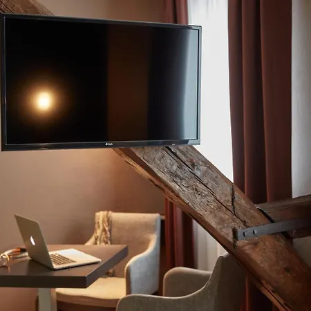 Ashley Centre Gare Ле-Ман