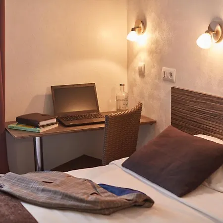 Ashley Centre Gare Hotel Le Mans