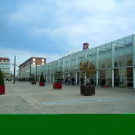 Ashley Centre Gare לה מאנש