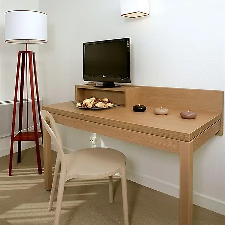 Ashley Centre Gare 3*