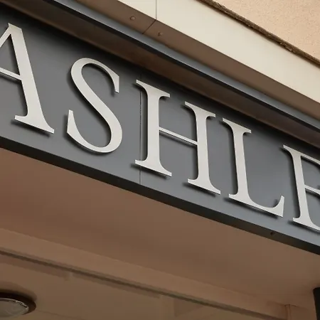 Ashley Centre Gare 3*