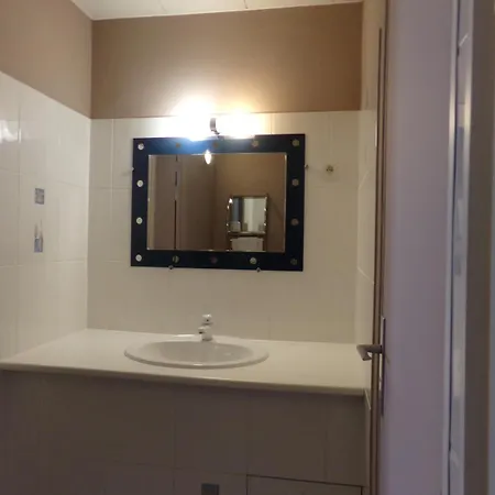 Szálloda Ashley Centre Gare 3*