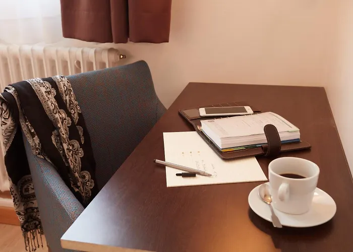 Ashley Centre Gare Hotel 3*